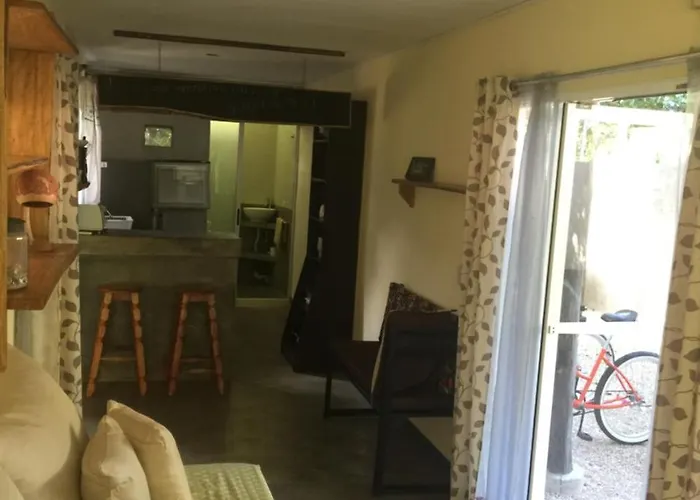 Hostel Cocobolo Shipping Container Studio #1